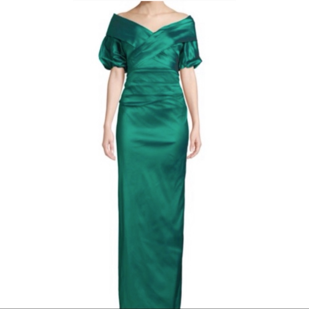 NWT! Beautiful holiday green Teri John dress
